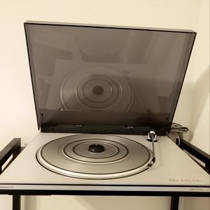Bang and Olufsen Beogram 1800 Turntable Record Player